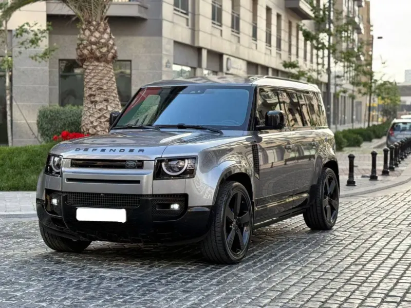 2023 Land Rover Defender 3