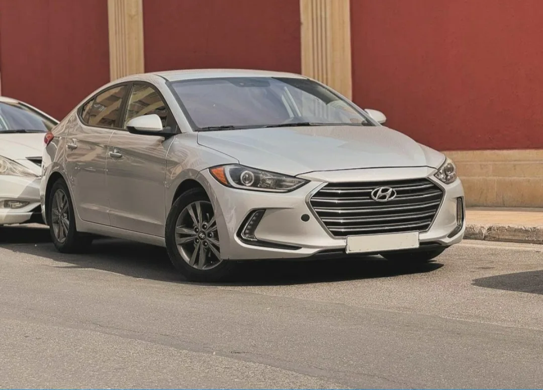 2018 Hundai Elantra 2