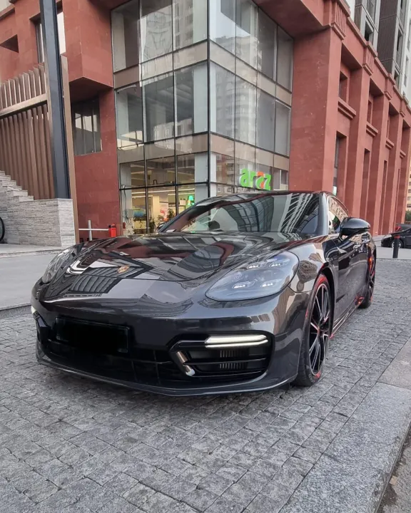 2023 Porsche Panamera 4.0