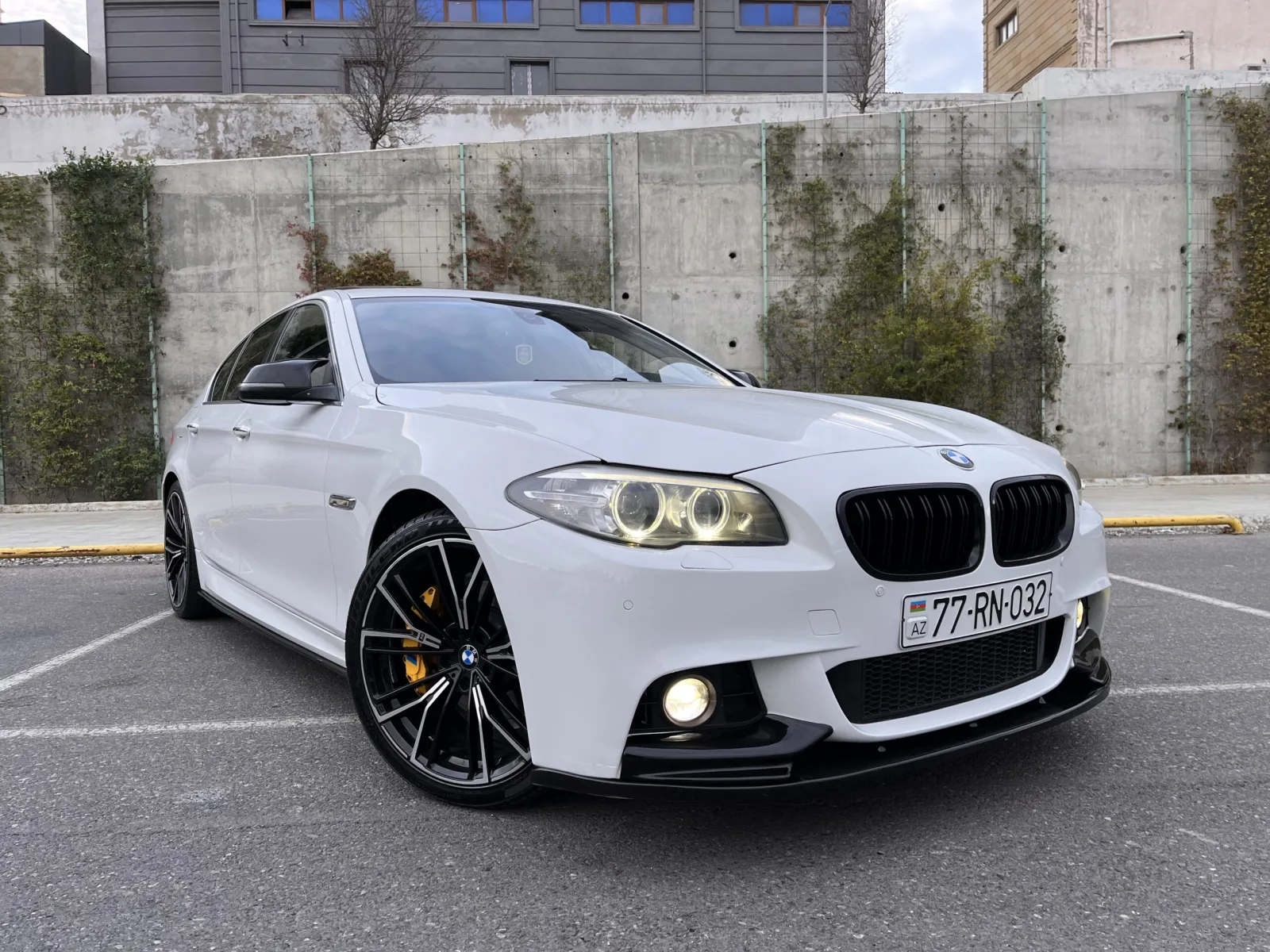 2016 BMW 528